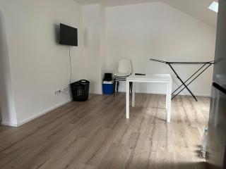 6 Betten - Küche - Diele - Bad - S15B - Wuppertal - 2