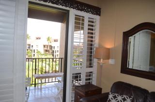 Luxurious Top Floor Kamaole Sands 6-404 - 1