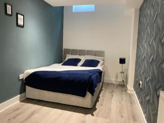 Apartment 6 - Manchester - 6