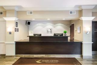 Sleep Inn & Suites - Dunmore - 7