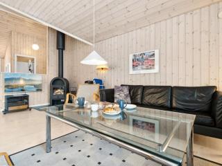 Holiday Home Ellynor - 600m from the sea by Interhome - Neksø - 5