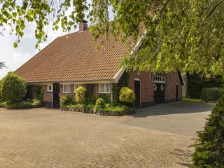 Holiday Home Familieboerderij by Interhome - Losser - 0