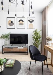 Urban Sky View Apartment - 0