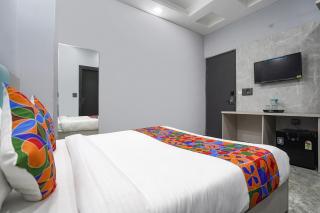 FabHotel The Royal - Nr Guru Govind Singh University - 3