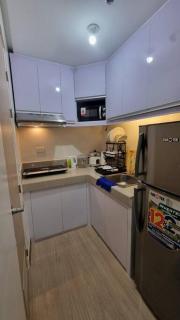 Galel's Comfort Zone 2BR Trees Residences Fairview - Manila - 4