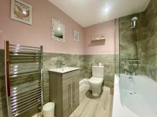 Apartment 2 - Manchester - 4