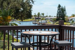 Waterfront Getaway - 9
