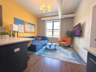 McCormick Place 3BR/2BA with optional Parking on State street - Chicago - 1