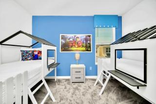 Upstay 6BR Resort Home w Pool & Basketball Court - 7