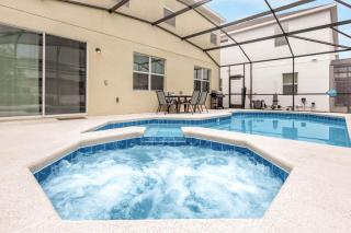 Upstay Ultimate Orlando Retreat w Pool & Hot Tub Sleeps 16 - 6