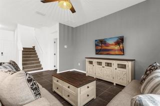 Upstay Ultimate Orlando Retreat w Pool & Hot Tub Sleeps 16 - Kissimmee - 1