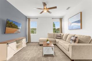 Upstay Ultimate Orlando Retreat w Pool & Hot Tub Sleeps 16 - 9