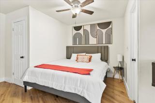Modern Studio Apartment near Merrimack Park - Huntsville - 1