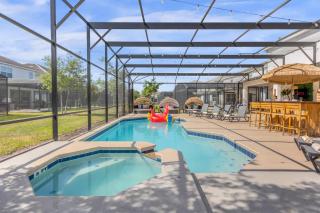 Upstay-Mansion w Spa-Pool-Cinema-Games - Sleeps 36 - 4