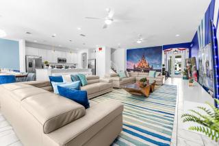 Upstay-Mansion w Spa-Pool-Cinema-Games - Sleeps 36 - Kissimmee - 0
