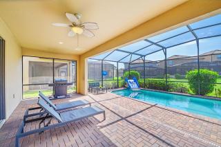 8BR Resort Home w Pool Hot Tub and Theatre Loft - Kissimmee - 5
