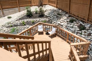 Upstay - Multiple Patio Decks Fenced-in Yard BBQ - Austin - 3