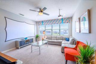 Upstay Sleeps 26 w Private Pool, Hot Tub, Games - 8