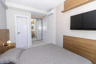 579 - Lindo Apartamento 2 suítes na praia de Bombas - 1