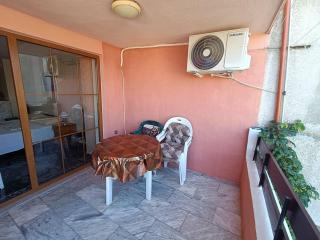 Tony Guest House - 8