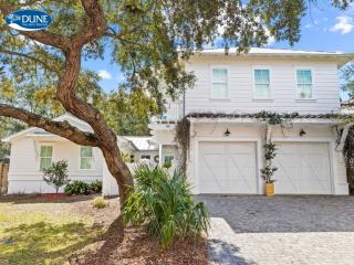 Close to Seaside Town Center, Private Pool, 6 Seat Golf Cart - Hobnob home - 0
