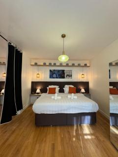 Marais, Sainte-croix Bretonnerie - 6 places - Paris - 2