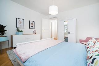 Amazing 2-bedroom with Terrace and Air-Condition and Free Garage - Prag - 1
