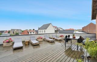 Stunning Apartment In Kjellerup - 3