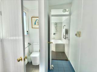 Strathmore House - Albany - 5