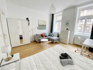 Beautiful Apartment in hip area with 3 bed rooms - Wenen - 8