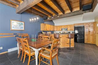 Private Hot Tub, Gondola Views, Less Than 100 Yards to Slopes - 2