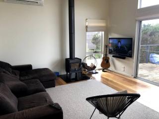 2 Bed Coastal Getaway - Walking distance to beach - Smiths Beach - 5