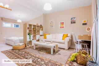 Super Central Stylish Suite & Studio with Shared Terrace by Flat Mаnager - Sofia - 9