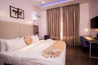 Marchforte Courtyard Hotel & Suites - Ibadan - 5