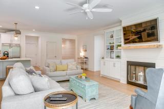 Chic St Simons Island Vacation Rental with Backyard - Saint Simons Heights - 5