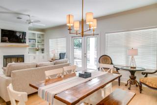 Chic St Simons Island Vacation Rental with Backyard - Saint Simons Heights - 3