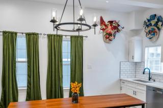 Mid-city Muse W Pool -spacious 5br Minutes To Fq - New Orleans - 2