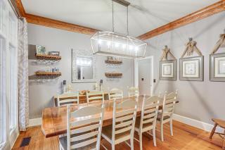 Boone Home with Fire Pit - Near App Ski and Sugar Mtn! - Boone - 6