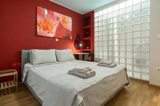 The 'it' Pagrati Hideout - 0