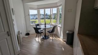 Large Newly updated 3BD Duplex 20Min to Airport - Dublin - 5
