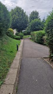 Appartement lumineux en duplex avec terrasse et jardin - 8