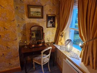 Drumee Lodge boutique B and B, Newcastle, County Down - 7