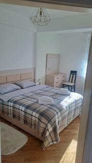 HOTEL FAMILY APARTAMENTS & TAXI-AiRPORT - Chişinău - 1