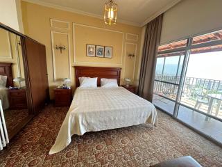 Le Crillon - 5