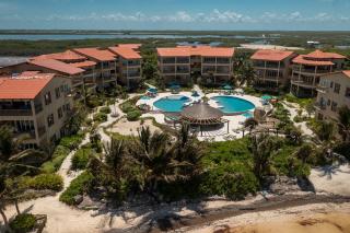 Residences at Barrier Reef 10-2B Oceanfront 2 BR by Stay Floreo - San Pedro - 9