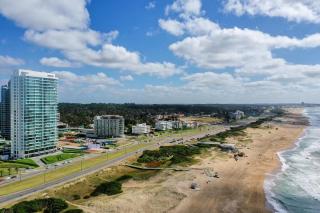 Departamento de lujo con vista al mar frente playa brava Punta Del Este Torre Le Parc lll - Punta del Este - 7