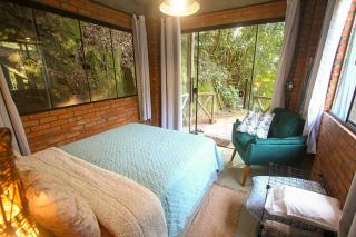 Suíte com Vista para o Rio e Cachoeira no Quintal - 8