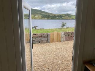 Lakeside Cabin - Galway - 8