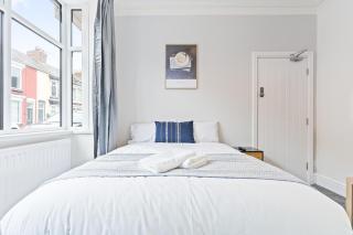 Suite #1 - Central Location - Private Ensuite, Smart TV, Fast Wifi by Yoko Property - 8