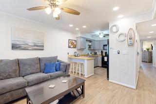 Bradley On The Bay 343I - 4